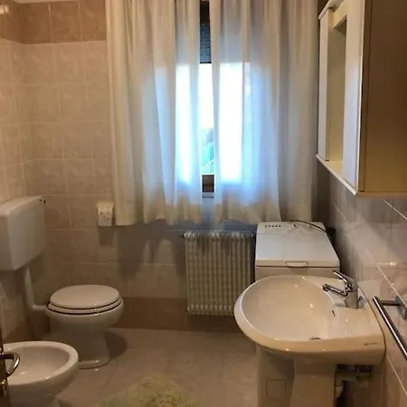 Ongaro شقة أفيانو